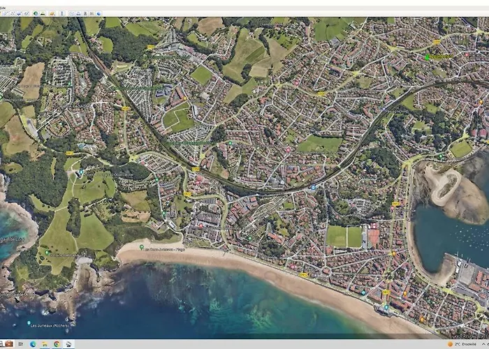 Proche De La Et Du Port Pays Basque Hendaye